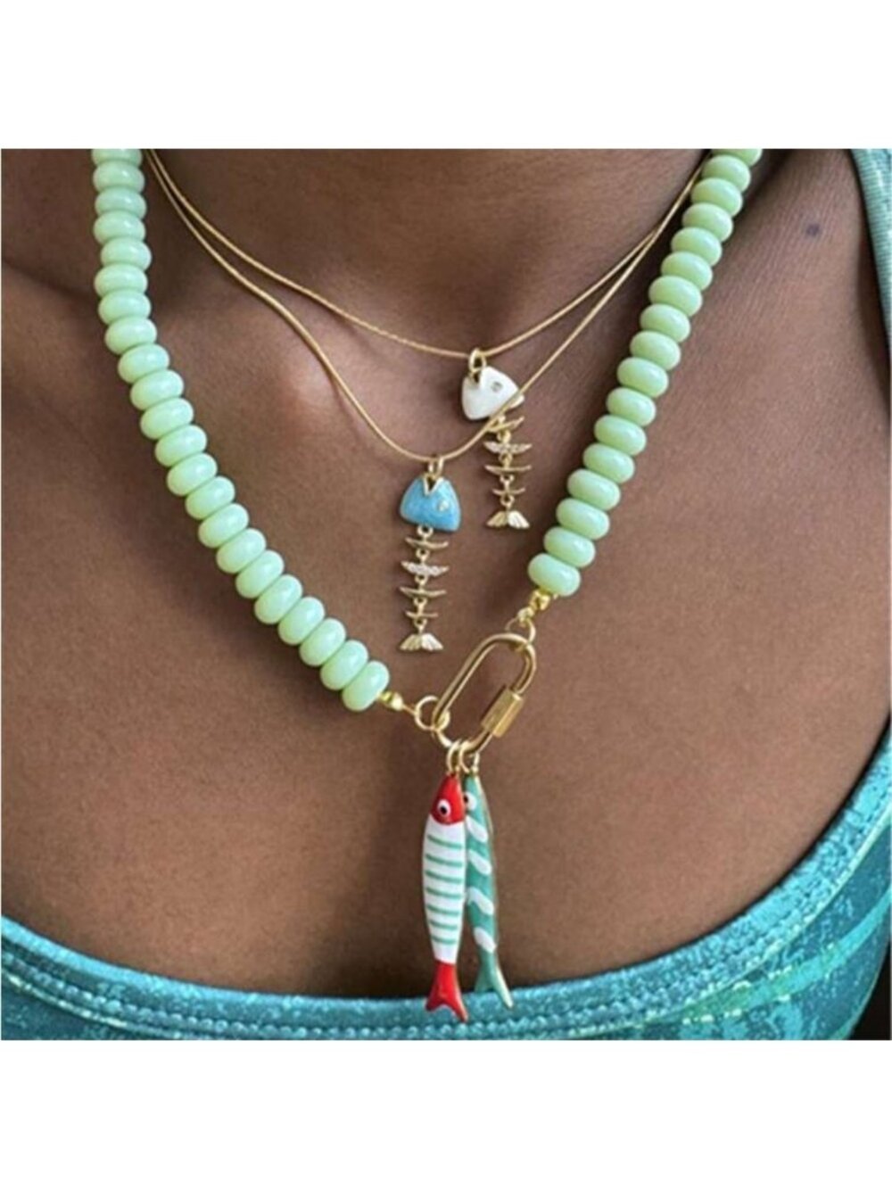 Beaded fish necklace M1744